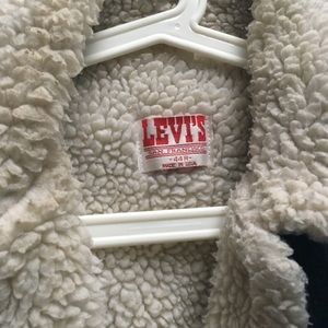 MADE IN USA Vintage Levi’s Sherpa Trucker Jacket